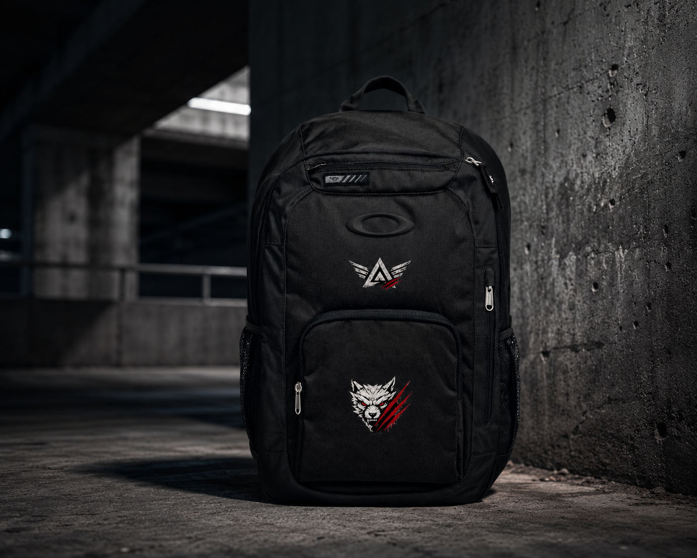 Alpha Wolf Enduro Backpack — 22L Outdoor Pack with Wolf Design