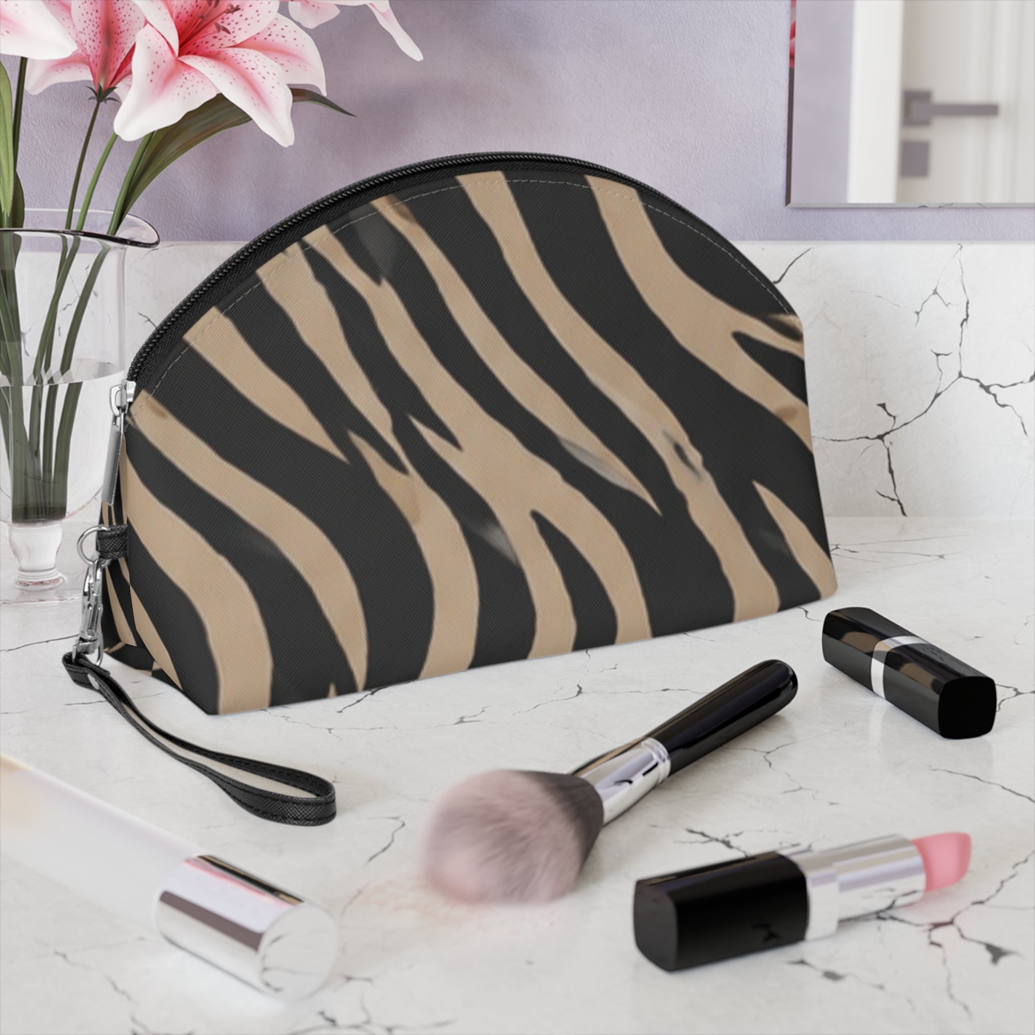 Chic Animal Print Makeup Bag — Stylish Cosmetic Pouch