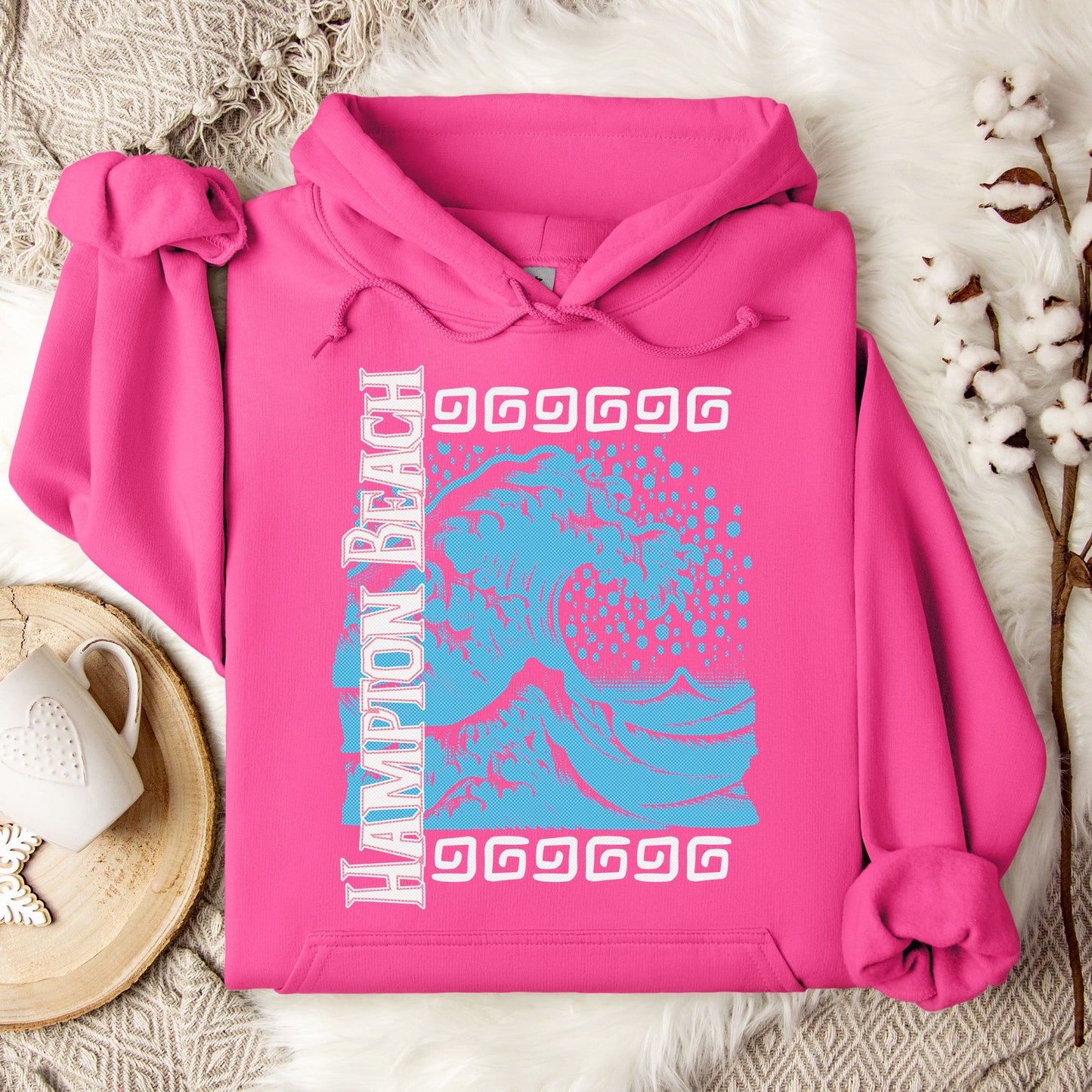 Hampton Beach Wave Graphic Hooded Sweatshirt - Retro Coastal Style