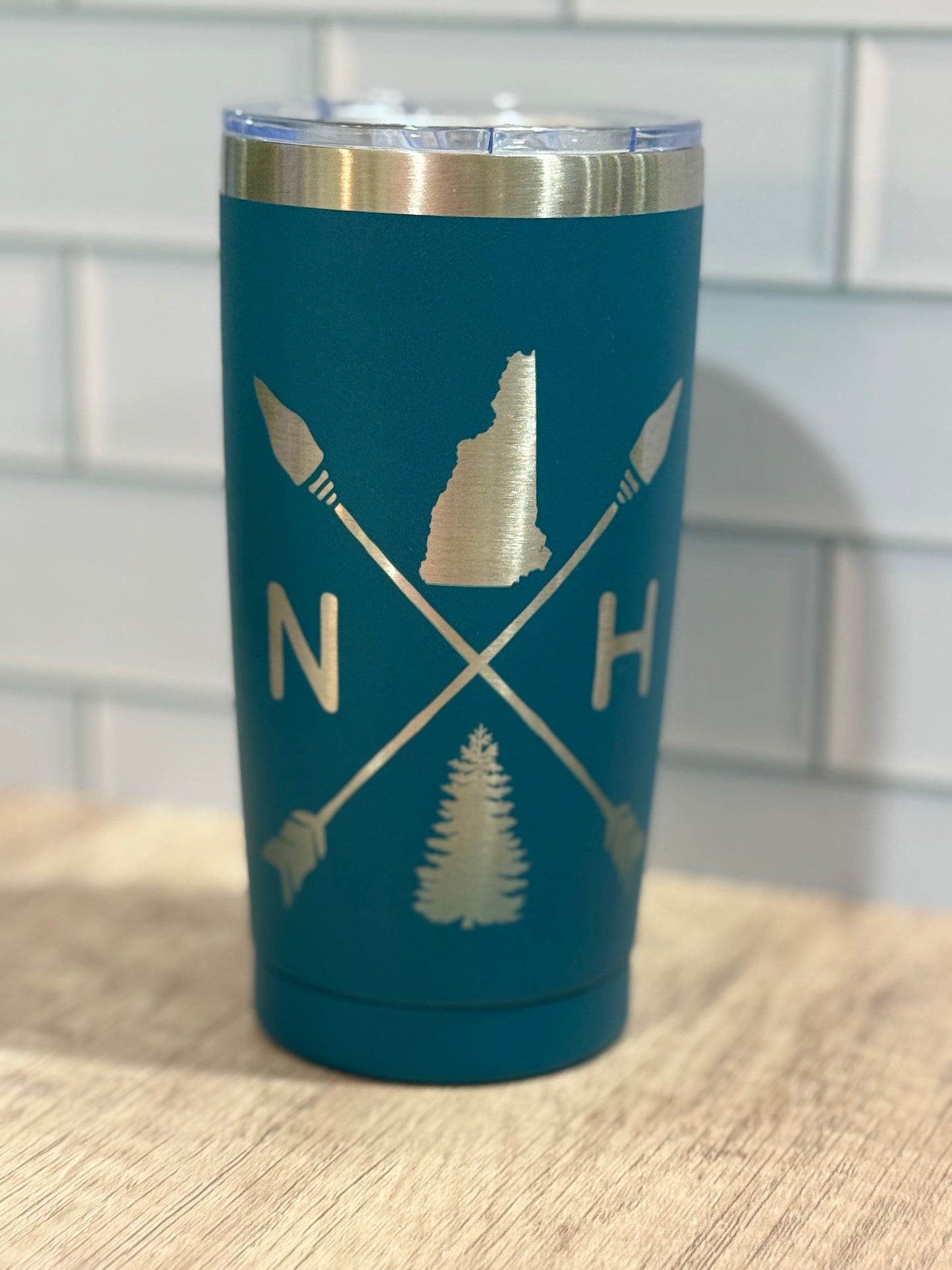 Crossed Arrows New Hampshire 20oz Engraved Tumbler